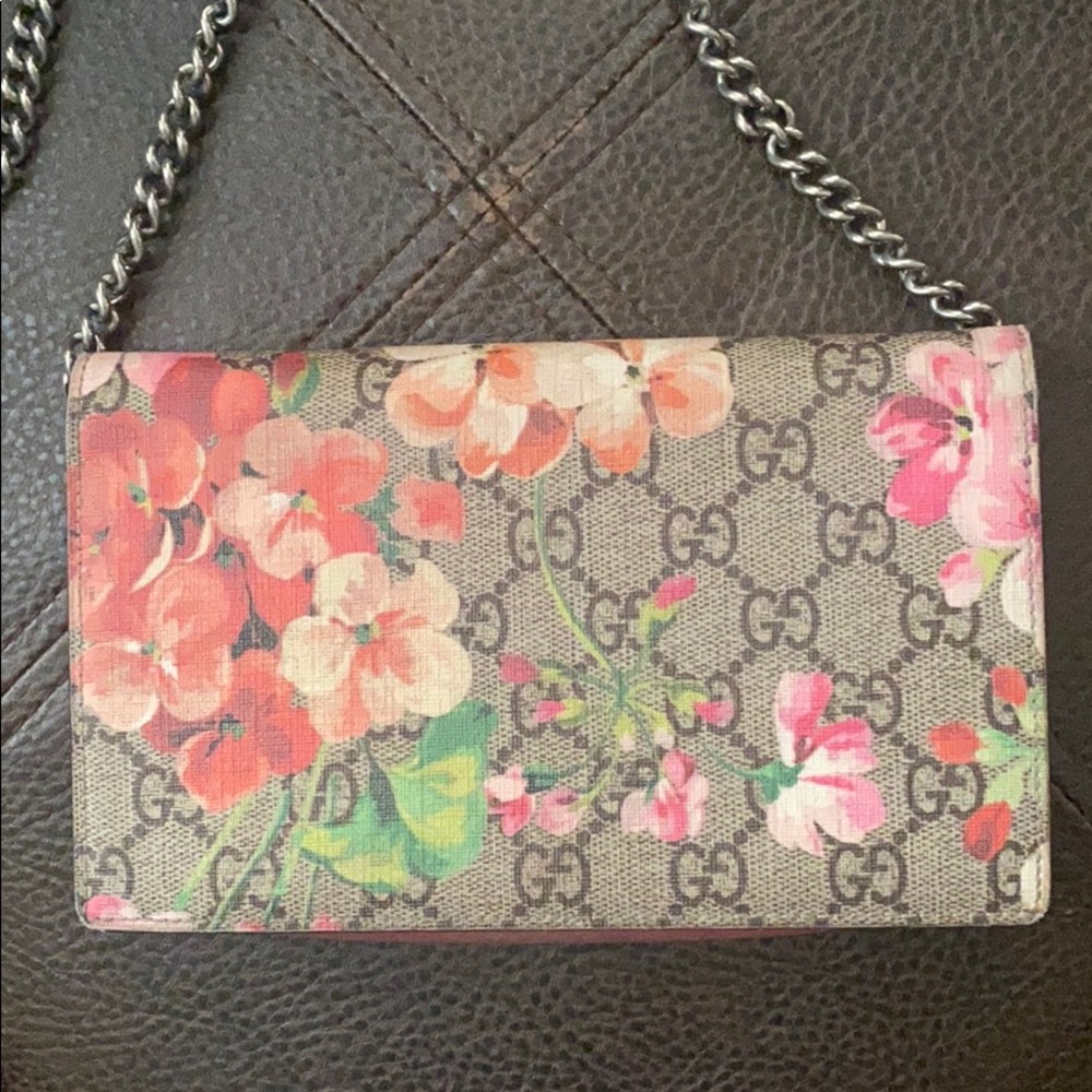 Gucci blossom wallet